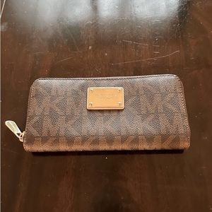 Michael Kors wallet